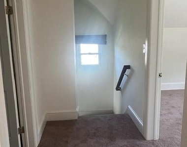 306 Dorsey Avenue - Photo Thumbnail 17