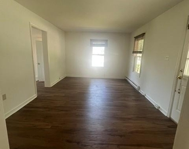 306 Dorsey Avenue - Photo Thumbnail 7