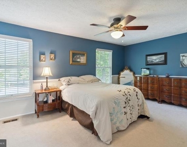 29 Teal Court - Photo Thumbnail 15