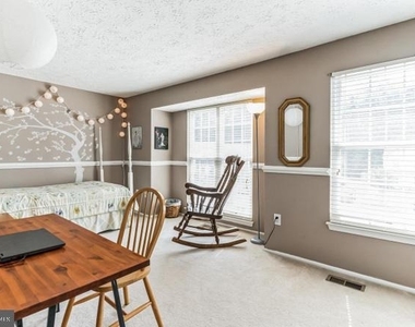 29 Teal Court - Photo Thumbnail 4