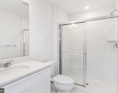4241 Germantown Way - Photo Thumbnail 8