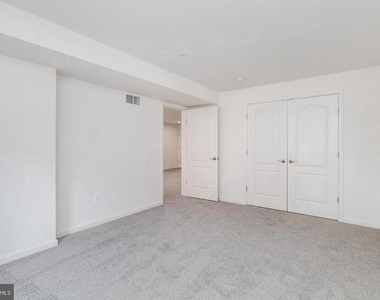 4241 Germantown Way - Photo Thumbnail 7