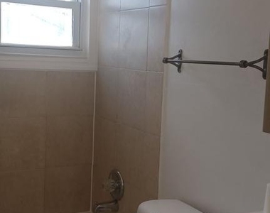 2053 Larkhall Road - Photo Thumbnail 4