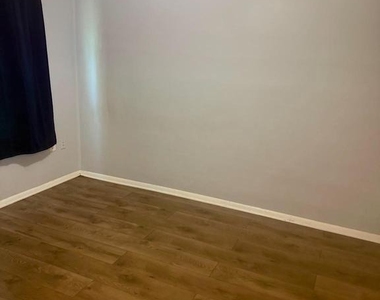 2053 Larkhall Road - Photo Thumbnail 18