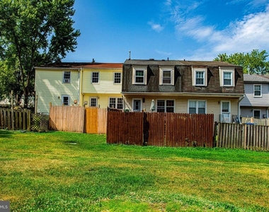 15 Burnsway Court - Photo Thumbnail 33