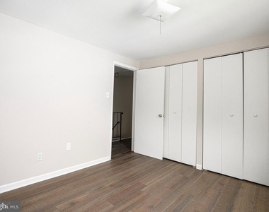 15 Burnsway Court - Photo Thumbnail 17