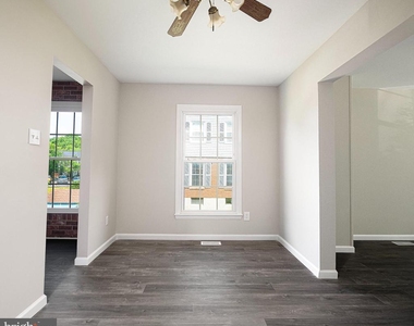 15 Burnsway Court - Photo Thumbnail 8