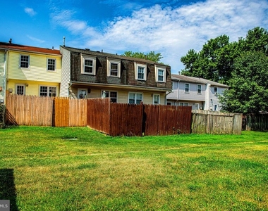 15 Burnsway Court - Photo Thumbnail 32