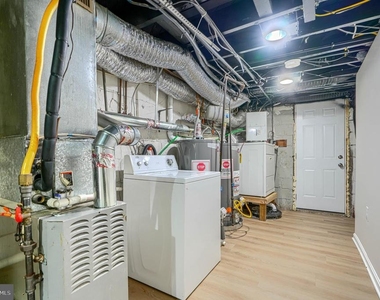 2976 Cornwall Road - Photo Thumbnail 16