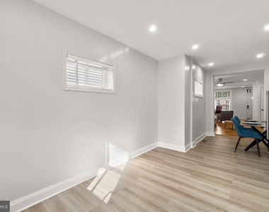 1827 Bank Street - Photo Thumbnail 13