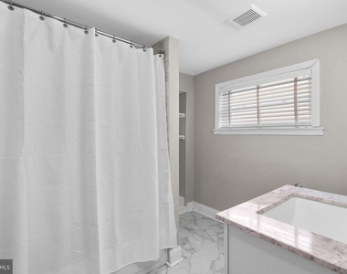 1827 Bank Street - Photo Thumbnail 16
