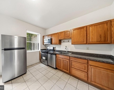 2516 W Pratt Street - Photo Thumbnail 8