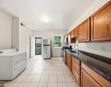 2516 W Pratt Street - Photo Thumbnail 7