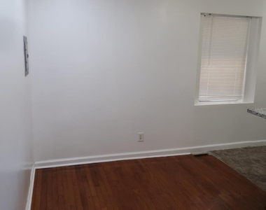 2108 Bolton St 1 St Floor Rear - Photo Thumbnail 7