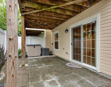 7726 Sentry Terrace - Photo Thumbnail 46