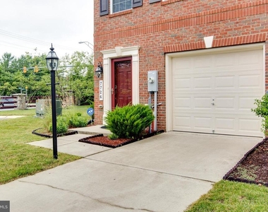 7726 Sentry Terrace - Photo Thumbnail 6