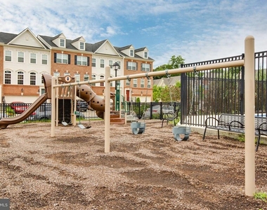7726 Sentry Terrace - Photo Thumbnail 53