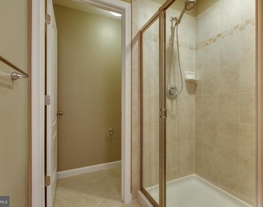 7726 Sentry Terrace - Photo Thumbnail 29