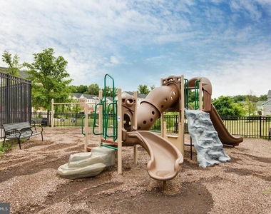 7726 Sentry Terrace - Photo Thumbnail 52