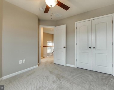 7726 Sentry Terrace - Photo Thumbnail 37