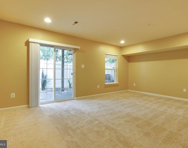 7726 Sentry Terrace - Photo Thumbnail 42