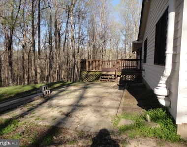 814 Rustic Lane - Photo Thumbnail 9