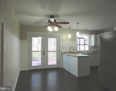 814 Rustic Lane - Photo Thumbnail 15