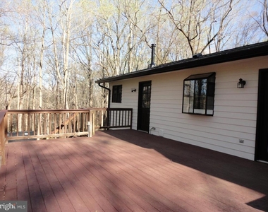 814 Rustic Lane - Photo Thumbnail 7