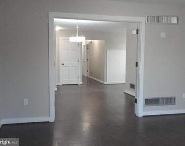 814 Rustic Lane - Photo Thumbnail 27