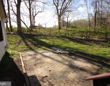 814 Rustic Lane - Photo Thumbnail 10