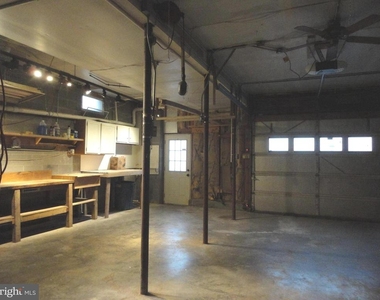 814 Rustic Lane - Photo Thumbnail 63