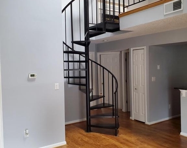 2508 Airy Hill Circle - Photo Thumbnail 4