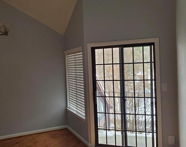 2508 Airy Hill Circle - Photo Thumbnail 5