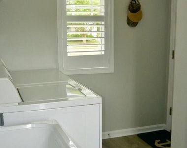 33718 Chatham Way - Photo Thumbnail 33