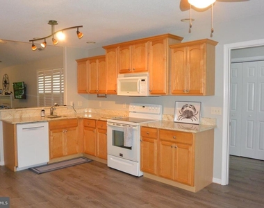 33718 Chatham Way - Photo Thumbnail 21