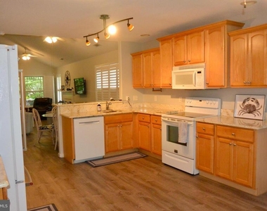 33718 Chatham Way - Photo Thumbnail 20