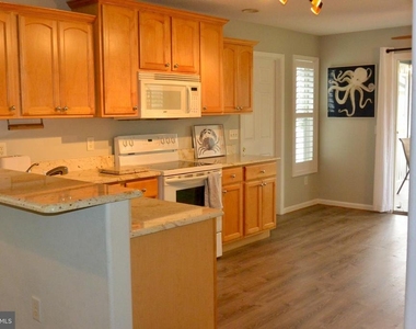 33718 Chatham Way - Photo Thumbnail 18