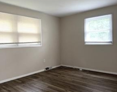 2605 Naamans Road - Photo Thumbnail 10
