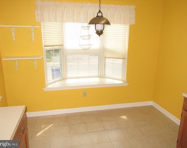 1000 San Remo Court - Photo Thumbnail 4