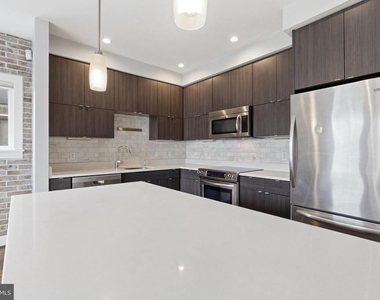 2920 Georgia Avenue Nw - Photo Thumbnail 4