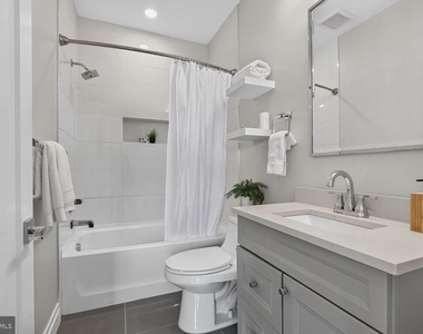 1102 Staples Street Ne - Photo Thumbnail 14