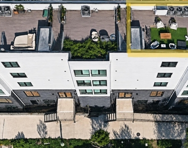 1102 Staples Street Ne - Photo Thumbnail 1