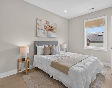 1102 Staples Street Ne - Photo Thumbnail 13