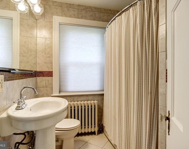 5433 31st Street Nw - Photo Thumbnail 14