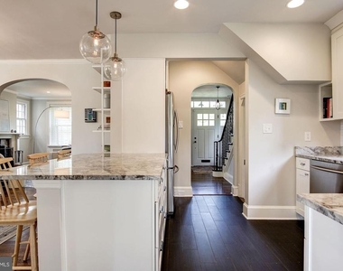 5433 31st Street Nw - Photo Thumbnail 8