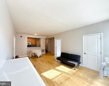715 6th Street Nw - Photo Thumbnail 2