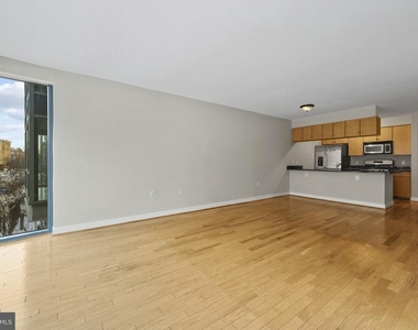 1117 10th Street Nw - Photo Thumbnail 6