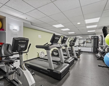 1117 10th Street Nw - Photo Thumbnail 29