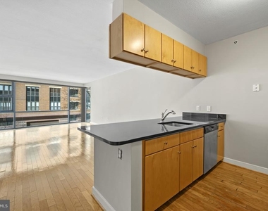 1117 10th Street Nw - Photo Thumbnail 8