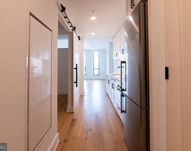 1211 Van Street Se - Photo Thumbnail 1
